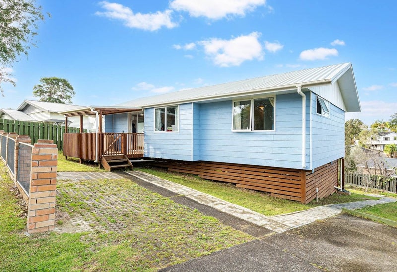 29 Cyril Crescent, West Harbour, Auckland - Carousel 2