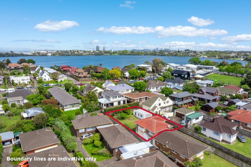 22A Shakespeare Road, Milford, Auckland - Carousel 2