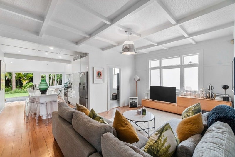 10 Seymour Street, Saint Marys Bay, Auckland - Carousel 1