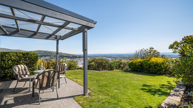 190 Cannon Hill Crescent, Mount Pleasant, Christchurch - Carousel 1