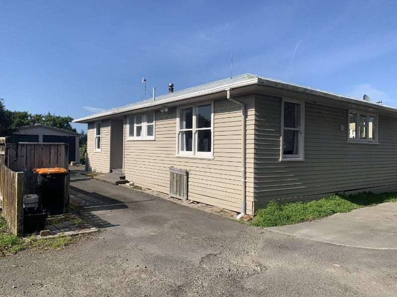 21 Perrin Place, Kelvin Grove, Palmerston North - Carousel 14
