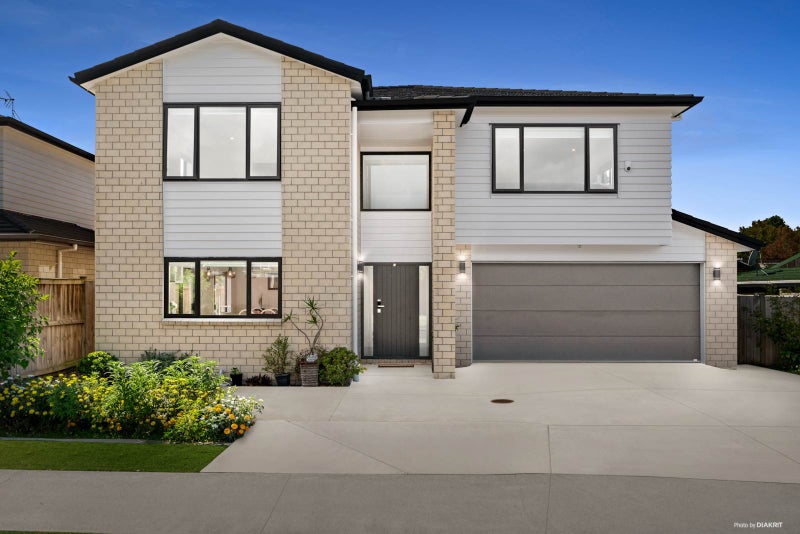 46A Kurnell Drive, Botany Downs, Auckland - Carousel 1