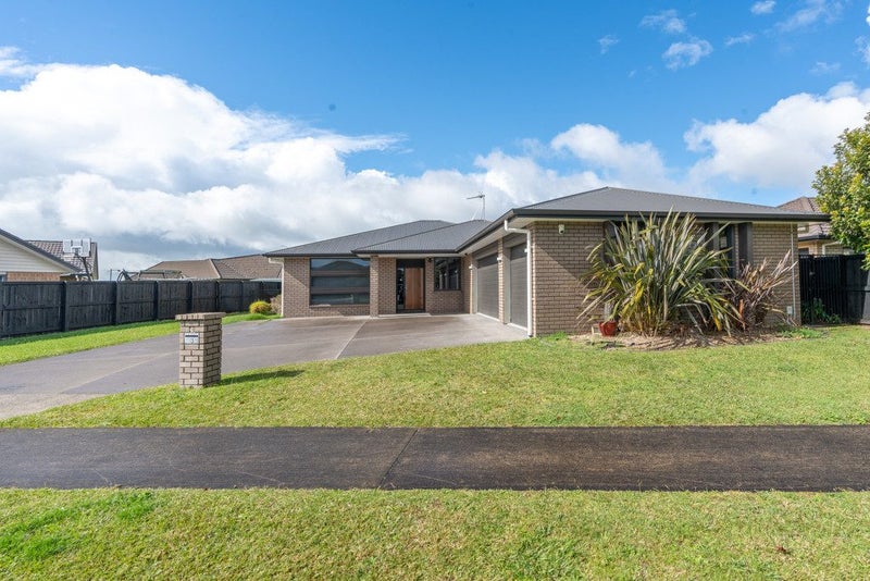 3 Denham Court, Flagstaff, Hamilton - Carousel 28