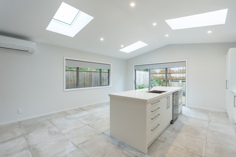 5A Woodstock Place, Hokowhitu, Palmerston North - Carousel 2