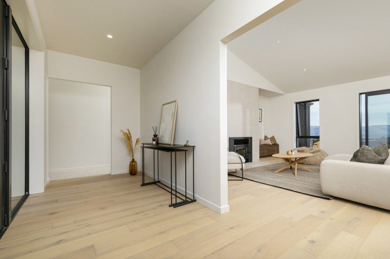 6 Carrickmore Crescent, Wānaka - Carousel 2