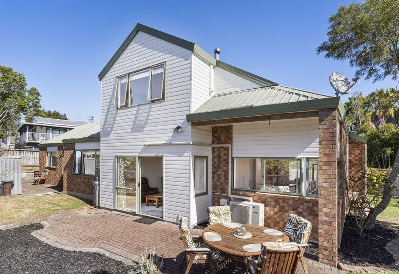 29A Forest Hill Road, Henderson, Auckland - Carousel 1