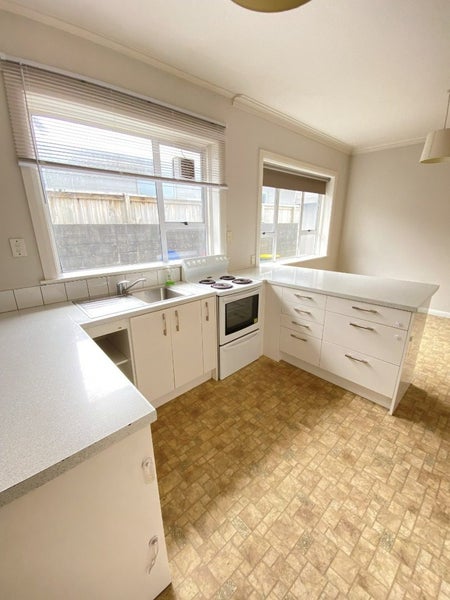 19B Croft Grove, Moera, Lower Hutt - Carousel 2