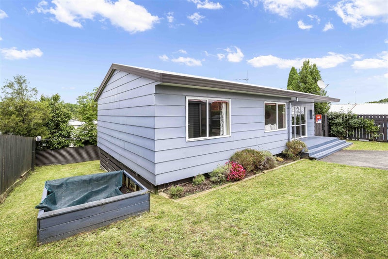 27B Huia Avenue, Forest Lake, Hamilton - Carousel 16
