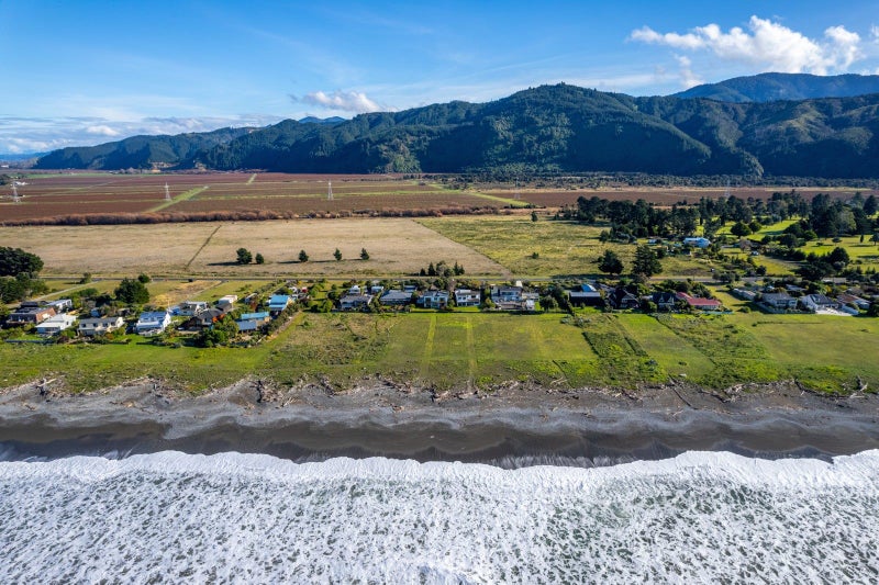 156 Rarangi Beach Road, Rarangi - Carousel 2