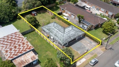 8 Alexander Avenue, Papatoetoe, Auckland - Carousel 1