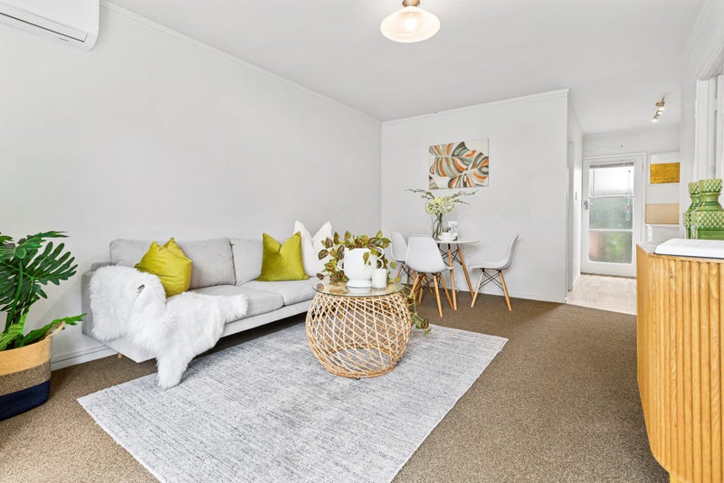 2/20 Henley Road, Mount Eden, Auckland - Carousel 2
