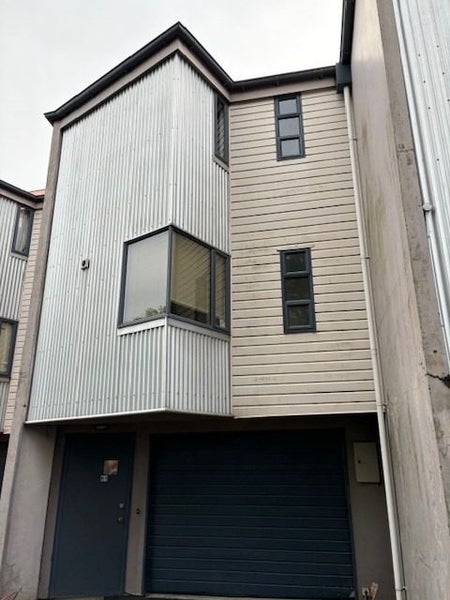 61D Barbour Street, Waltham, Christchurch - Carousel 7