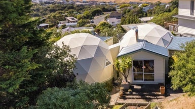 14 Tremaine Place, Camborne, Porirua - Carousel 1