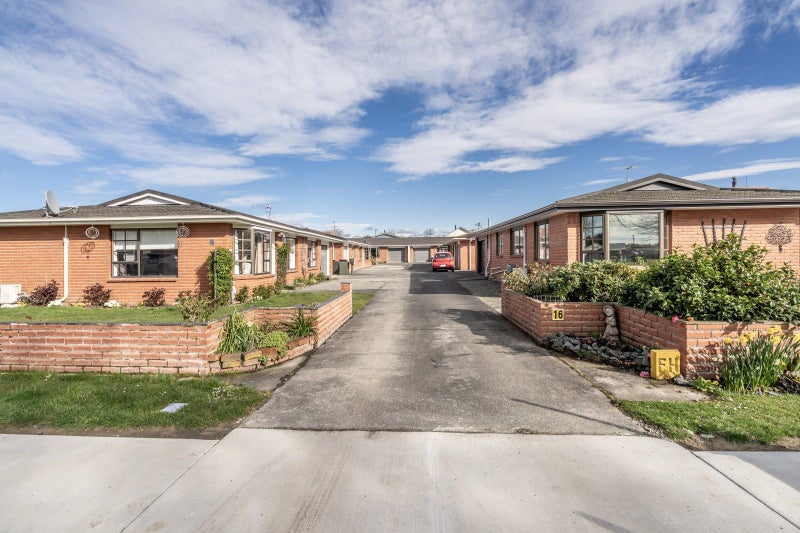 16E Clyde Street, Winton, Winton - Carousel 15