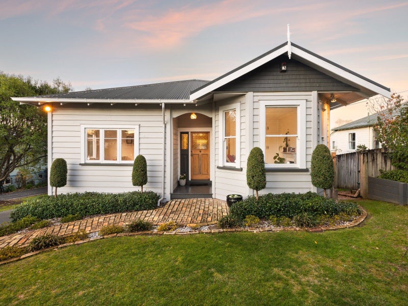 214 River Road, Claudelands, Hamilton - Carousel 1