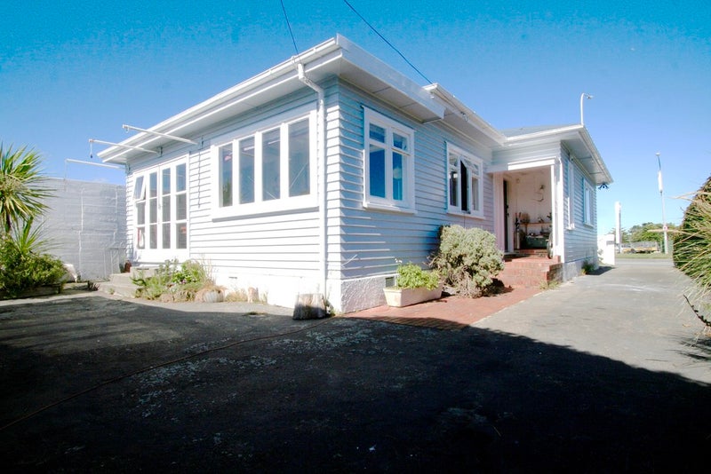 7 Waione Street, Petone, Lower Hutt - Carousel 2