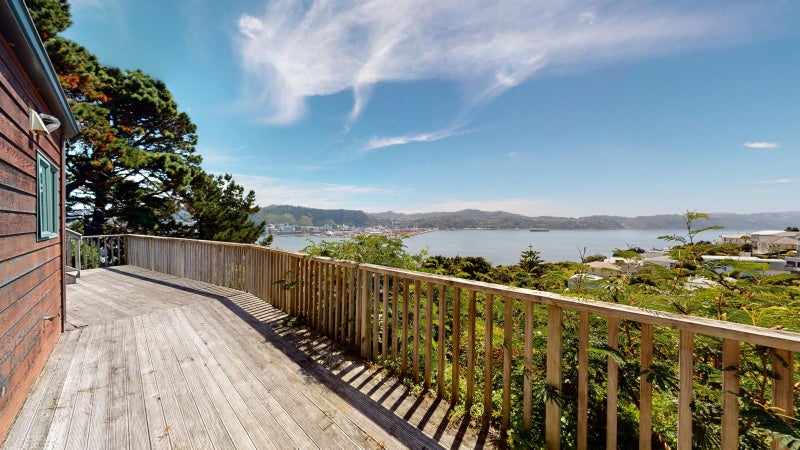 16 Palliser Road, Roseneath, Wellington - Carousel 2