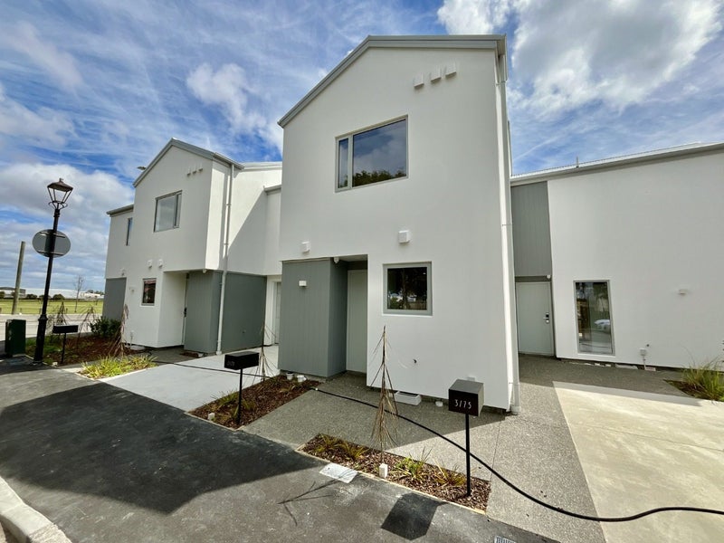 2/75 Lismore Street, Waltham, Christchurch - Carousel 1