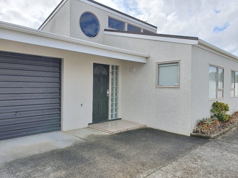 1/33 Alford Street, Waterview, Auckland - Carousel 1
