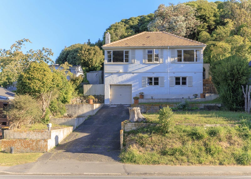 92 Newlands Road, Newlands, Wellington - Carousel 1
