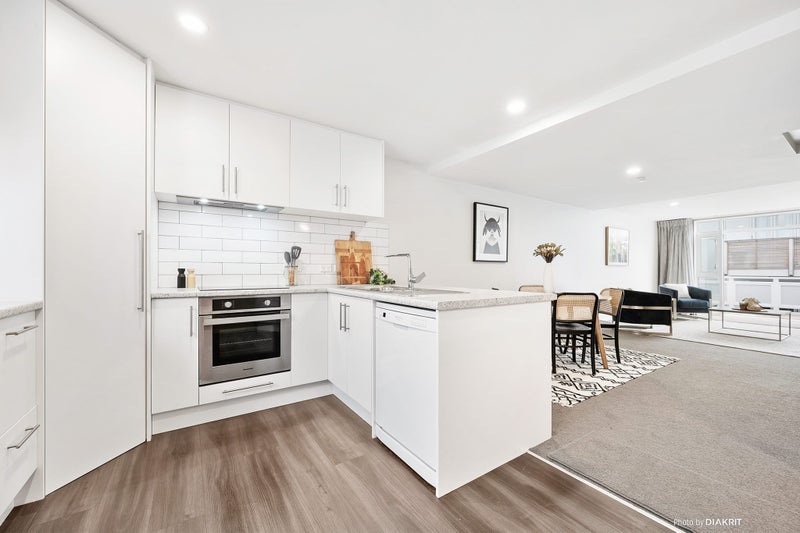 42/35 Pirie Street, Mount Victoria, Wellington - Carousel 2