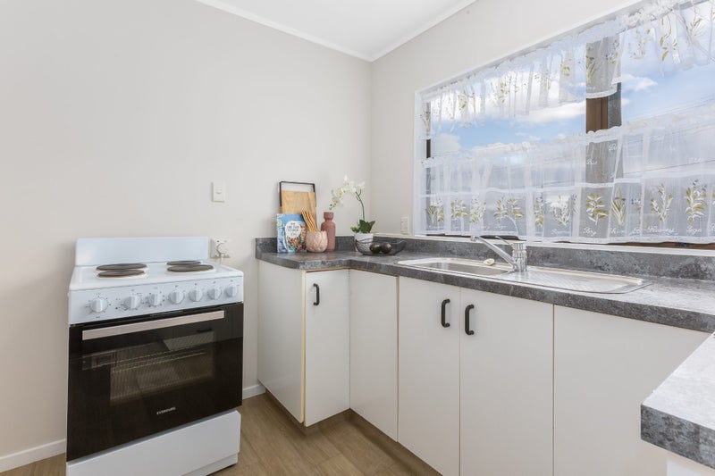 1A Burden Avenue, Wainuiomata, Lower Hutt - Carousel 2