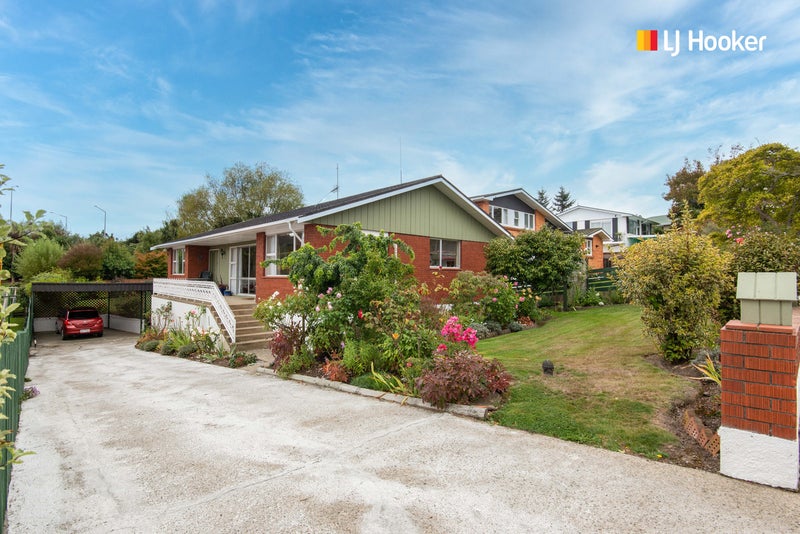 9 Kinmont Crescent, Kinmont Park, Mosgiel - Carousel 19