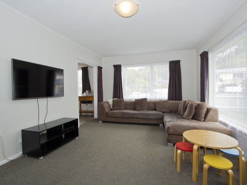 16 McGowan Road, Wainuiomata, Lower Hutt - Carousel 2
