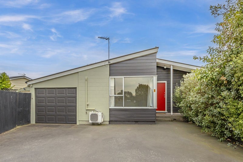 1 Ian Place, Bishopdale, Christchurch - Carousel 1