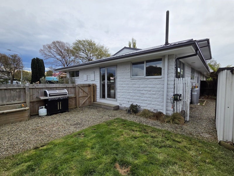 2/3 Esher Place, Saint Martins, Christchurch - Carousel 19