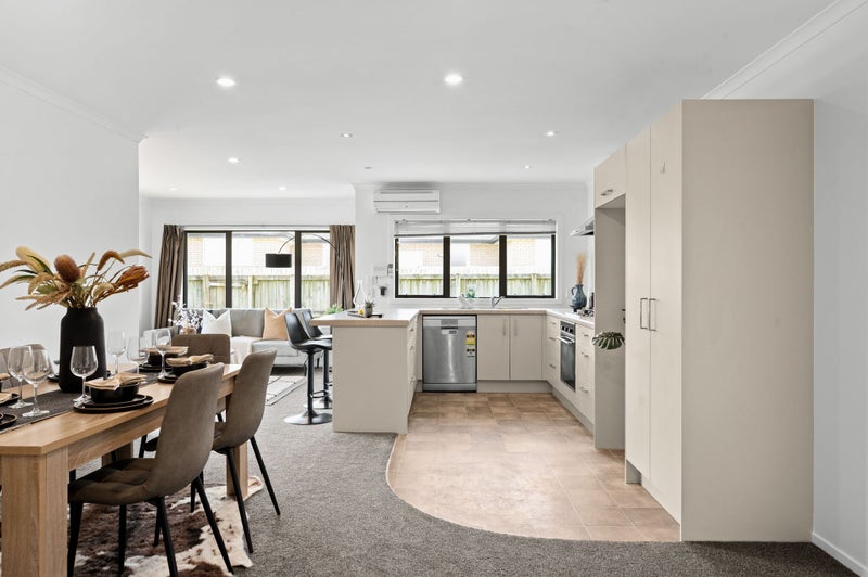 23 Chadwick Place, Rototuna North, Hamilton - Carousel 2