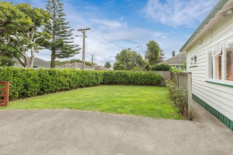 2 Mareth Street, Panmure, Auckland - Carousel 13