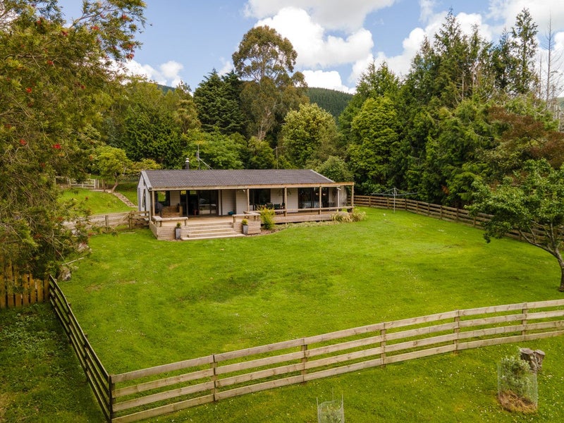 390 Scotts Road, Linton, Palmerston North - Carousel 1