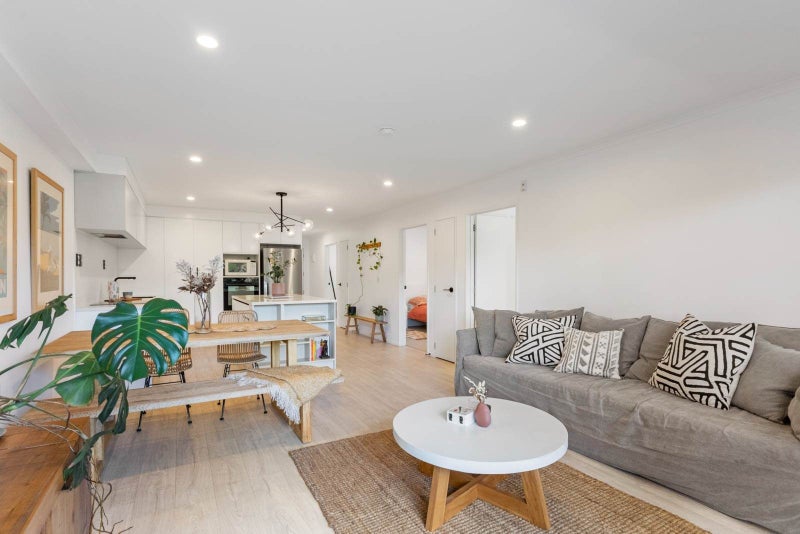 2A/47 Stanhope Road, Mount Wellington, Auckland - Carousel 2