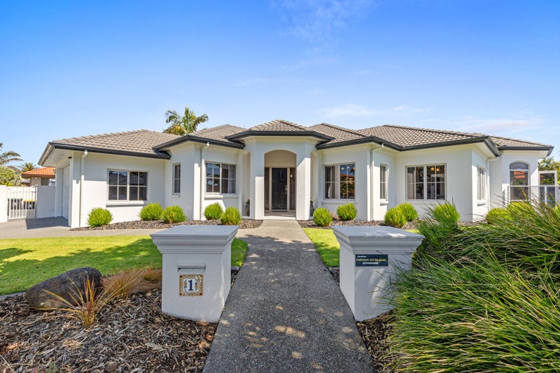 1 Santa Cruz Drive, Papamoa Beach, Papamoa - Carousel 1