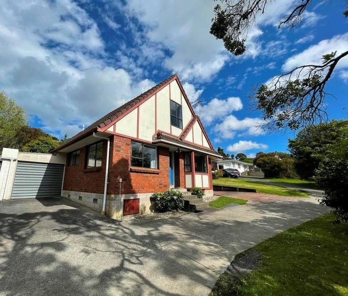 1/17 Weetman Drive, Browns Bay, Auckland - Carousel 1