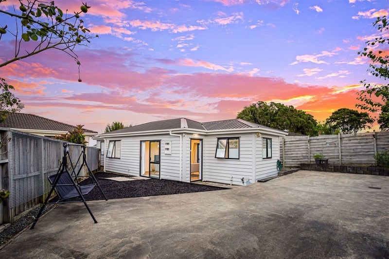 30B Doone Place, Massey, Auckland - Carousel 1