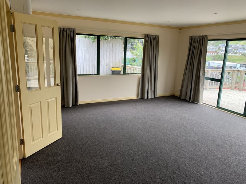 26 Tattenhall Grove, Churton Park, Wellington - Carousel 1