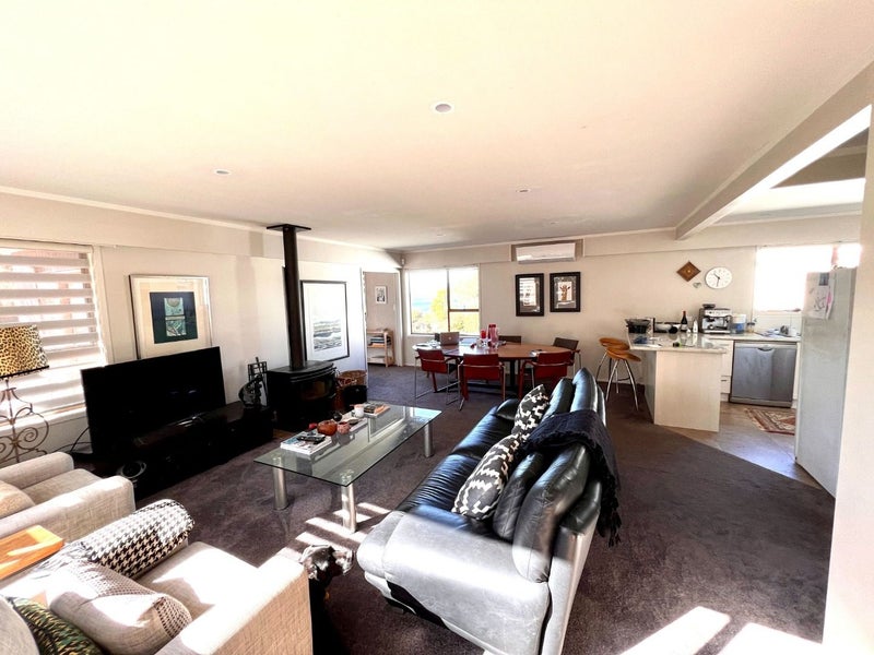 1/5 Gulf View Road, Murrays Bay, Auckland - Carousel 2