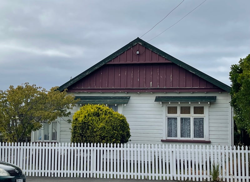71 Royal Crescent, Saint Kilda, Dunedin - Carousel 2