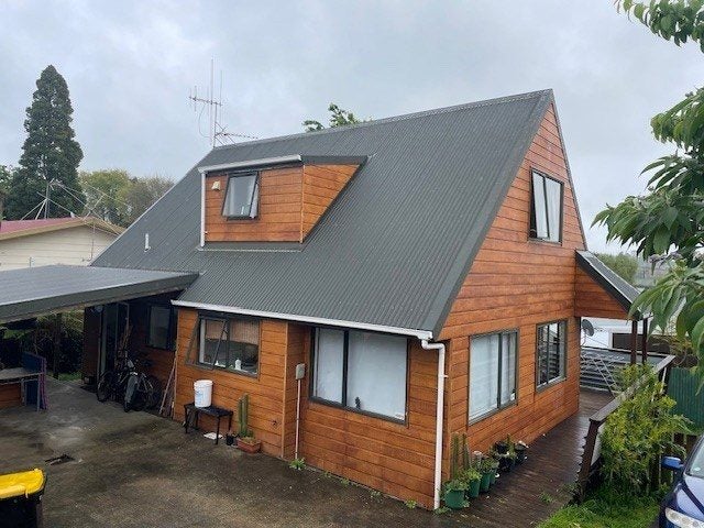 24B Manson Street, Gate Pa, Tauranga - Carousel 1
