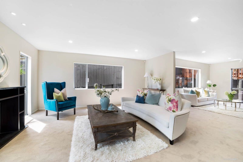 14 Springvale Drive, Fairview Heights, Auckland - Carousel 2