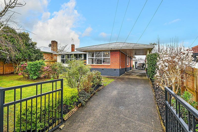 34 Rogers Road, Manurewa, Auckland - Carousel 1
