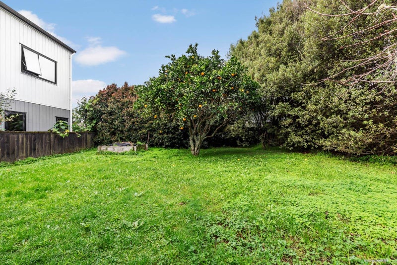 37 Kervil Avenue, Te Atatu Peninsula, Auckland - Carousel 18