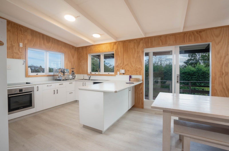 14 Parata Street, Two Mile Bay, Taupo - Carousel 2