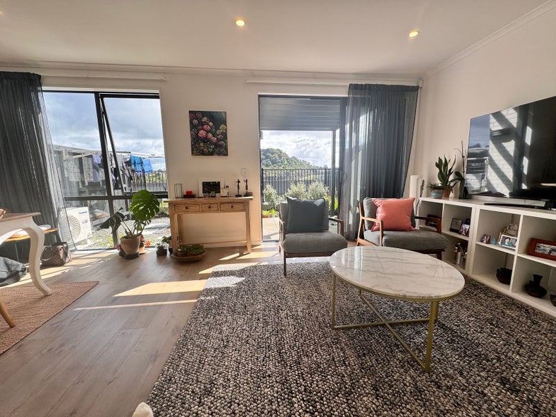 20 Grahame Breed Drive, Three Kings, Auckland - Carousel 2