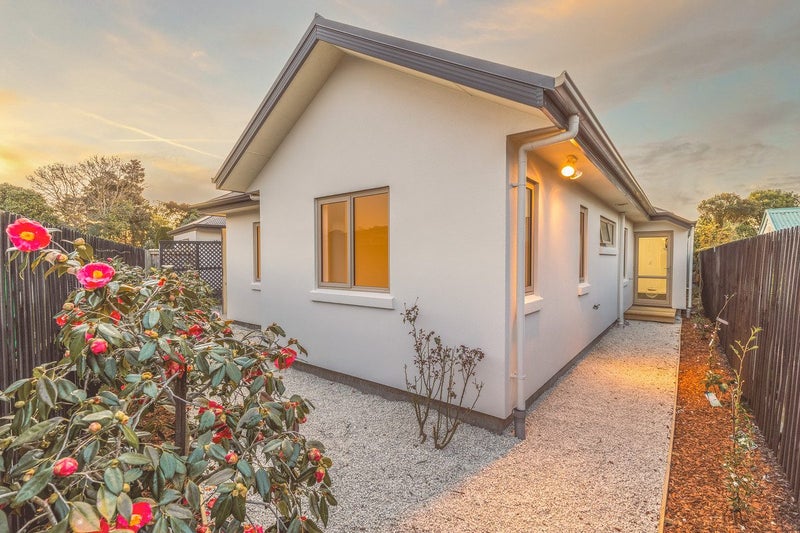4/15 Derrett Place, Saint Martins, Christchurch - Carousel 15