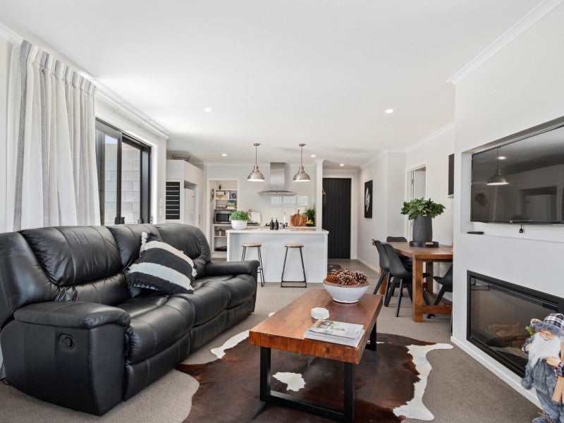 15 Penelope Place, PONGAKAWA, TE PUKE - Carousel 1