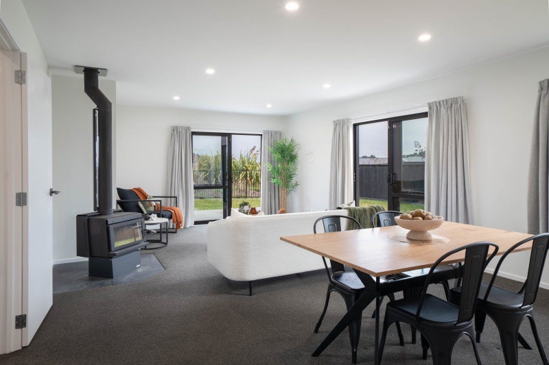 111 Harakeke Drive, Wharewaka, Taupō - Carousel 1