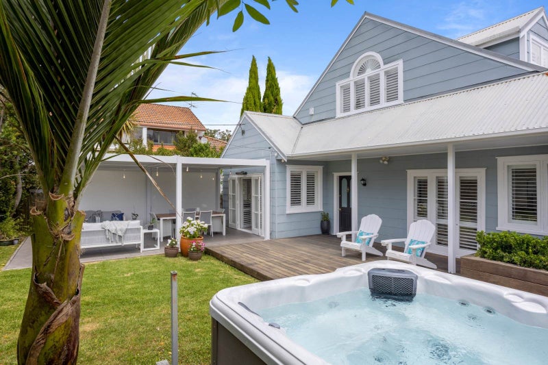 3 Brian Avenue, Forrest Hill, Auckland - Carousel 2